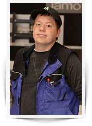 Patrick Stockamann Außendienst, Service